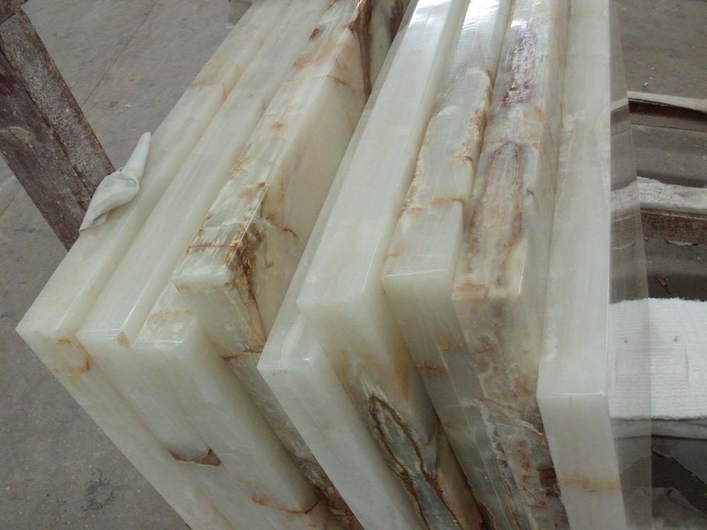 white onyx