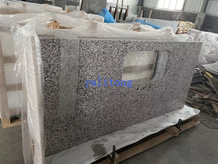 Tiigervalge graniidist tööpinnad